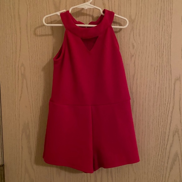 Dresses - Picture 7 of 8